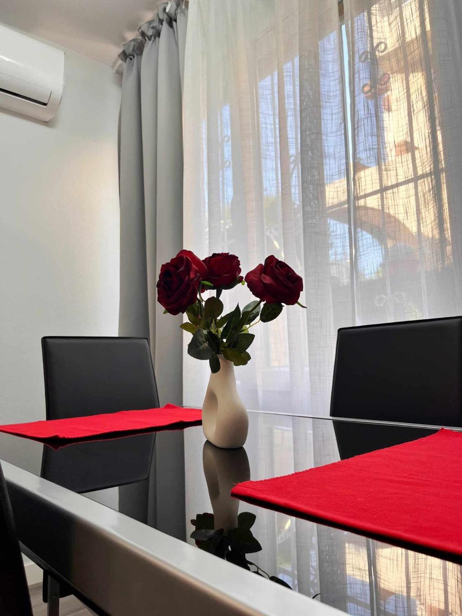 Z&R - Alcyone Villa Torrevieja Extérieur photo